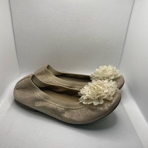 Girl’s Gold Dress Shoes